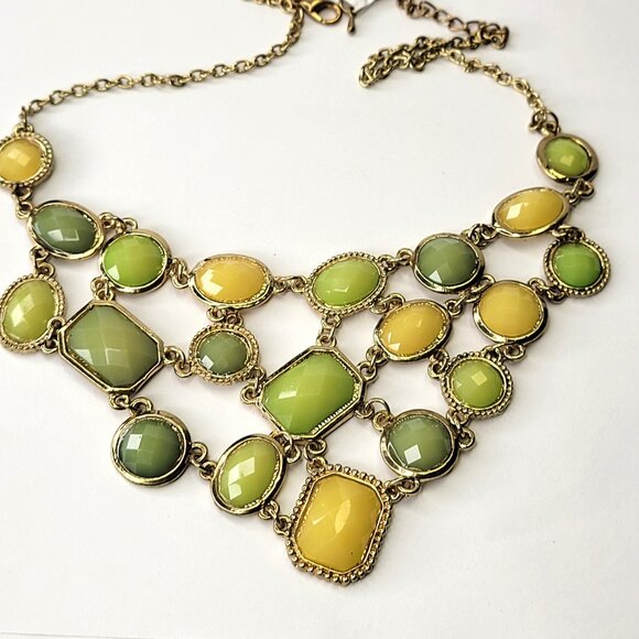 Yellow And Green Faceted Statement Necklace - Picture 5 of 9